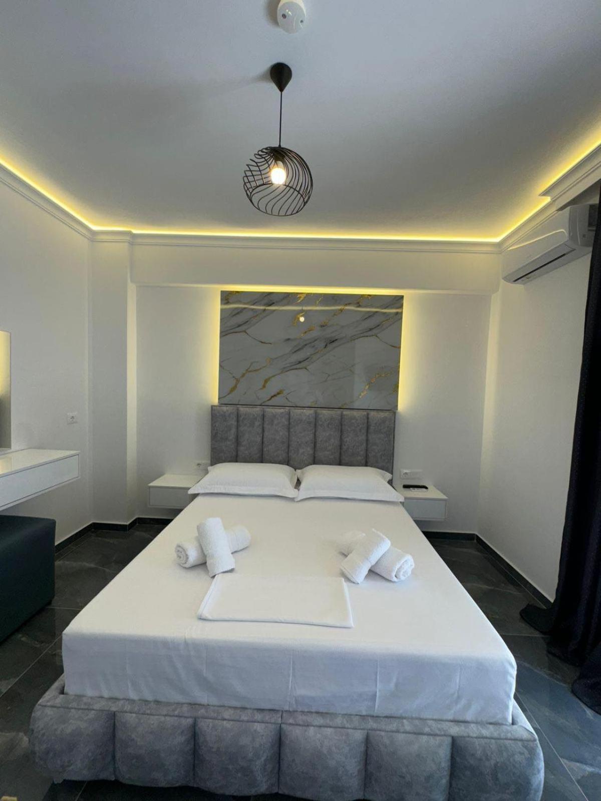 Noya Suites Sr Saranda Extérieur photo