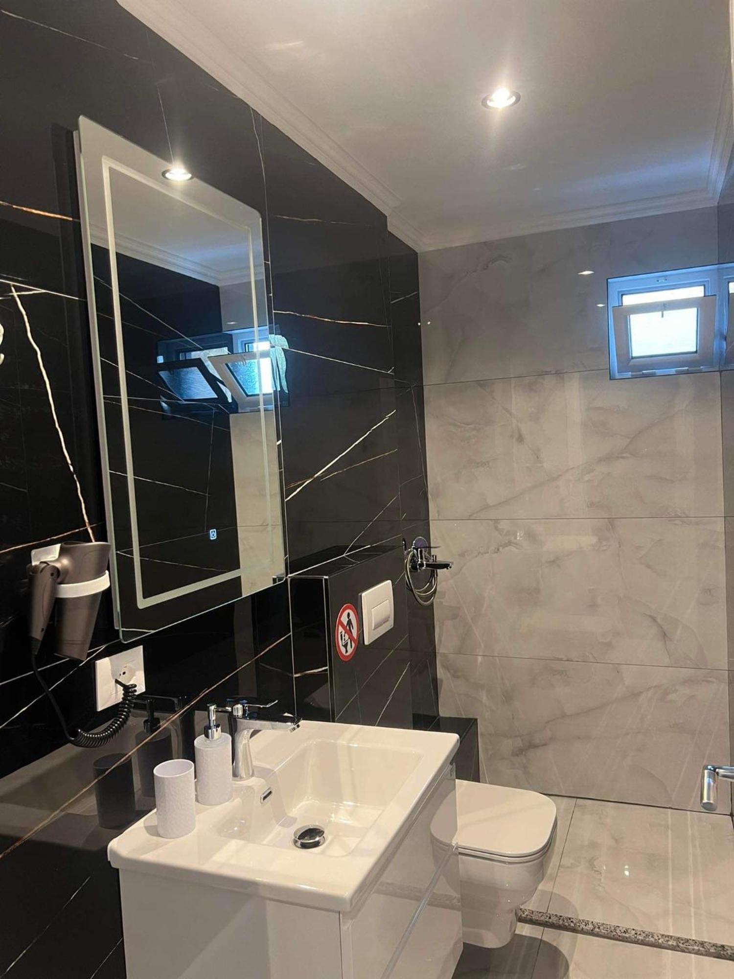 Noya Suites Sr Saranda Extérieur photo